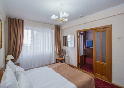 Номер «Люкс» в санатории Пикет город Кисловодск - фотография