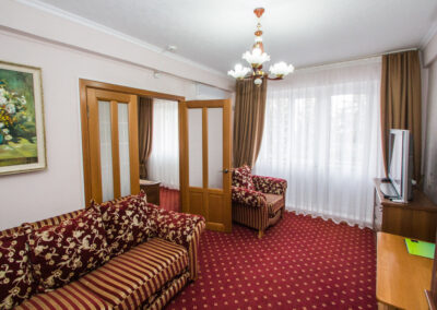 Номер «Люкс» в санатории Пикет город Кисловодск - фотография