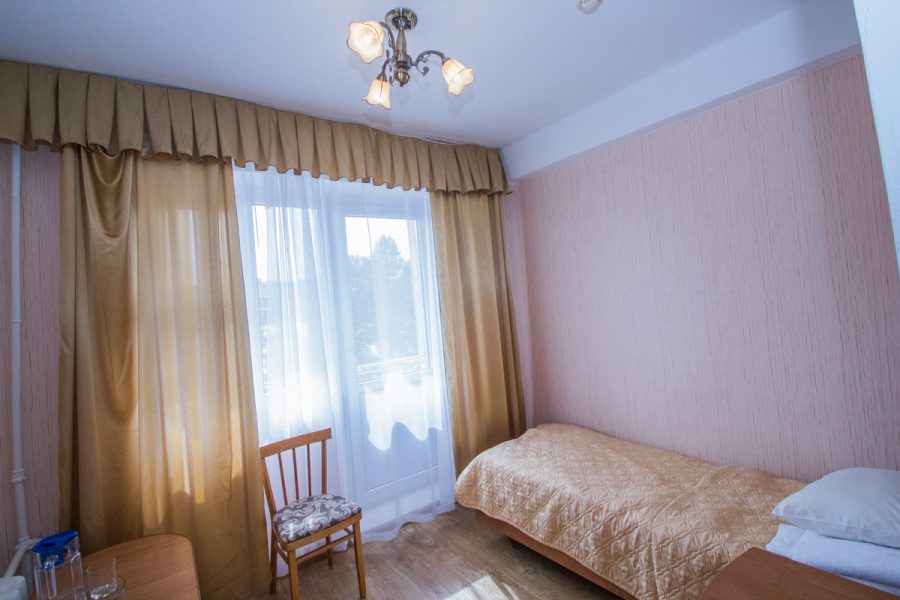 Номер 1 местный 1 категории в санатории Пикет город Кисловодск - фотография