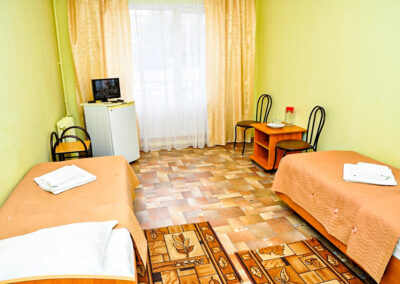 Двухместный номер 3 категории в санатории «Пикет» в г. Кисловодск - фотография