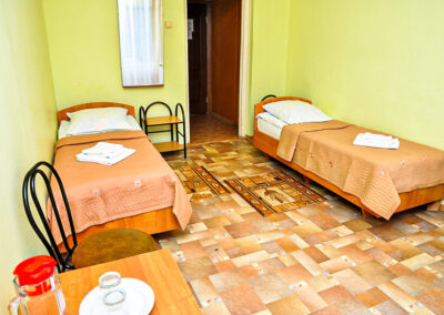 Двухместный номер 3 категории в санатории «Пикет» в г. Кисловодск - фотография