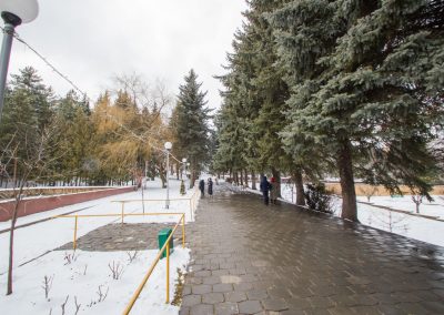 Прогулочная аллея в санатории Пикет город Кисловодск - фотография